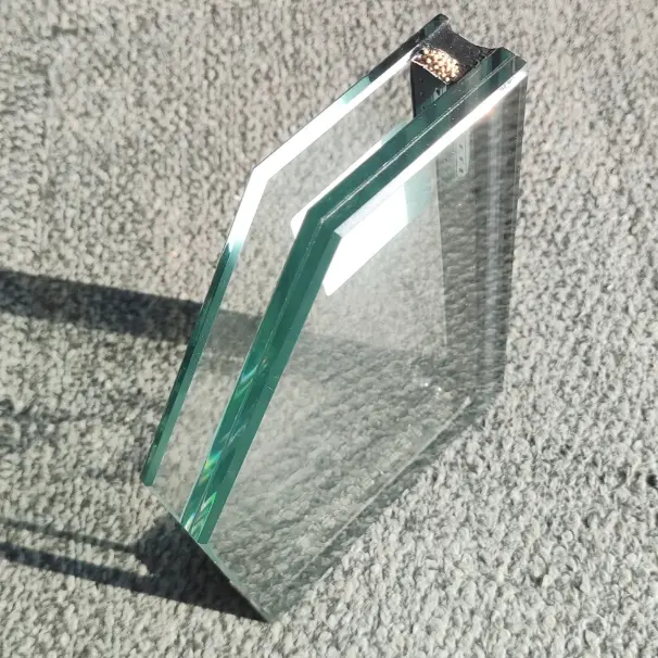 زجاج معزول للأبواب والنوافذ